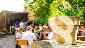 Wer eine Außengastronomie eröffnen möchte, muß einige Gesetze und Vorschriften beachten.