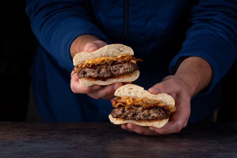 Salomon 02 Smart vs Homestyle Burger 768x512