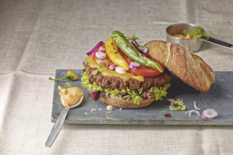 Salomon 05 E3 Homestyle Burger Peperoni ecirgb 768x512